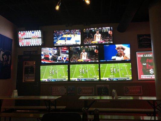 Wall o' TVs