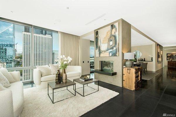 Downtown Condo For Sale By Stacey and Kendra