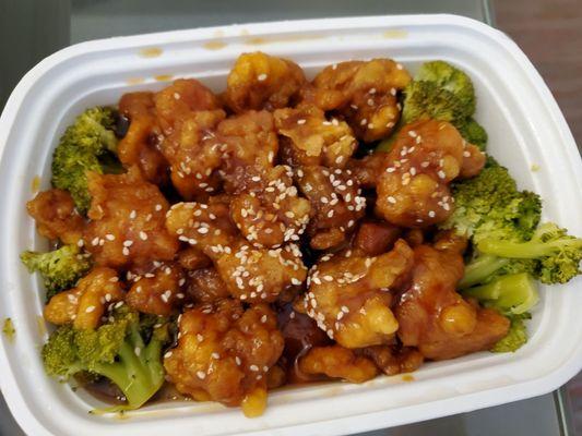 Sesame chicken. Worst dish we got. No sauce, drier than my sex life! Do not waste your money! May, 2021.