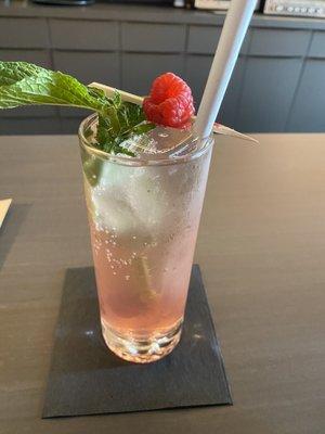 Mojito with grapefruit and raspberry