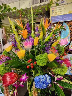 Wanted a vibrant, colorful large arrangement to honor and celebrate a very special family member. Flowers were BEAUTIFUL!