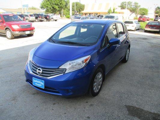 We Finance!! Only $1500.00 Dn. Clean w/low miles !!! 2015 Nissan Versa Note