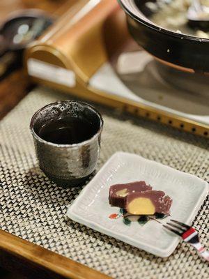 Chestnut dessert with Hojicha tea