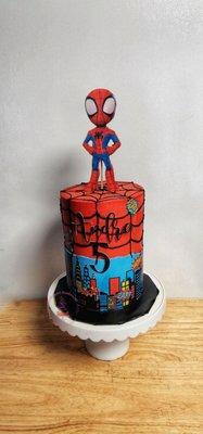 Birthday cake for spiderman kid party