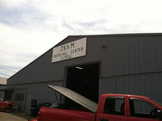 The front of JS & M Recycling