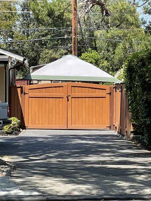 Double Round Top Gate