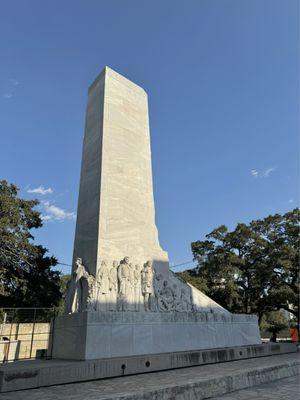 The Alamo Cenotaph