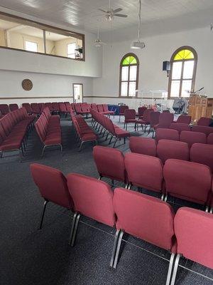 Freshly cleaned chairs, smell so fresh and look good as new!!!