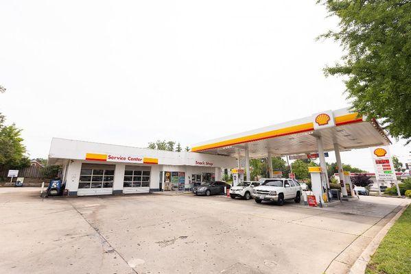 Fuel up at Shell located at 6001 Greenbelt Road Berwyn Heights, MD!