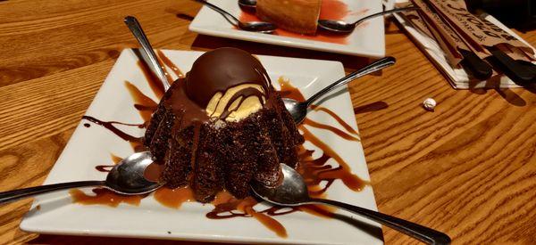 Molten lava cake