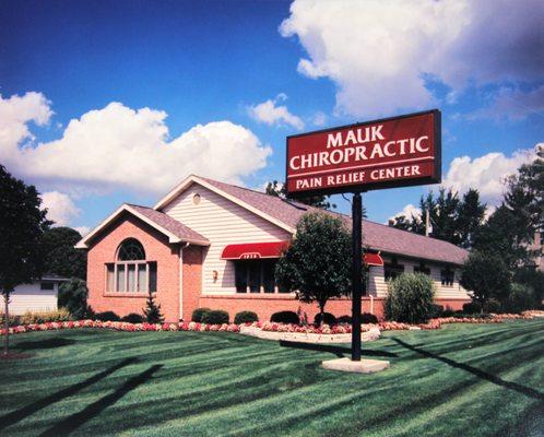 MAUK CHIROPRACTIC WILL  BE CELEBRATING THEIR 75 YEAR ANNIVERSARY IN 2020.