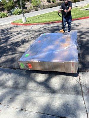 Even though the entire shipment was covered with "do not lay flat", it was shipped and delivered this way.