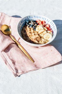 Superfood Oat Bowl