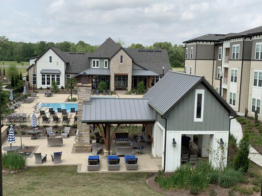 Resort Style Pool & Cabana