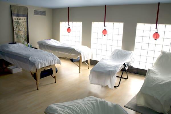 Acupuncture Lounge