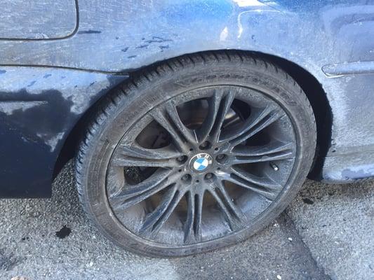 Damaged wheel and tire