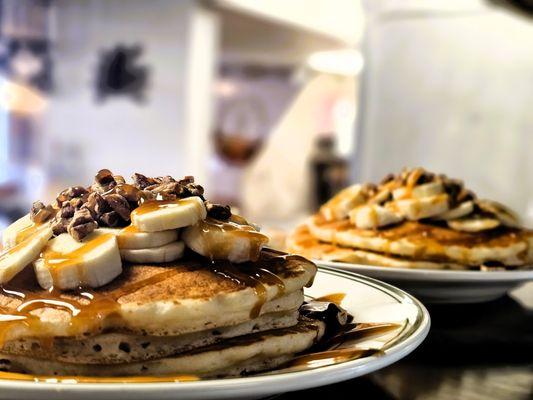 banana Pecan Carmel Pancakes