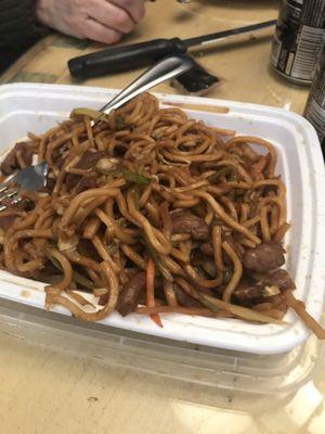 Beef lo mein