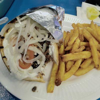 Lamb and beef gyro and fries.  No offer if ketchup or salt and pepper for the fries of other food.  Sad.