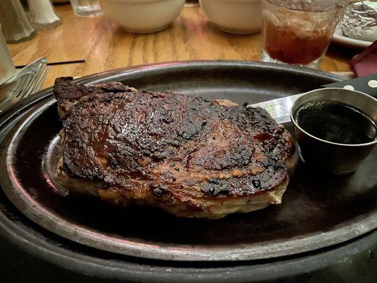 Ordered medium ribeye. Was so full of gristle that it was hard to cut/chew.