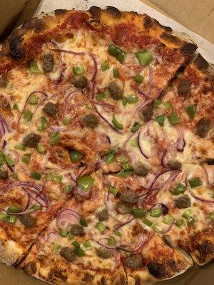 Large, thin crust - Meatball/green pepper/onion