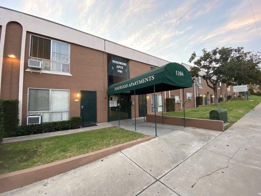 Front entrance to Pinewood Apartments