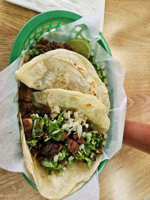 Fajita and picadillo tacos