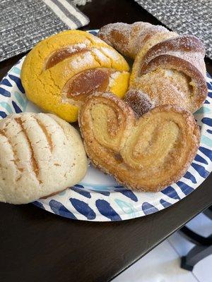 Mexican sweet bread.