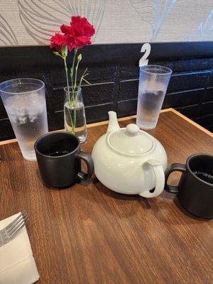 Green Tea with the biggest mugs I've seen in a Thai restaurant.