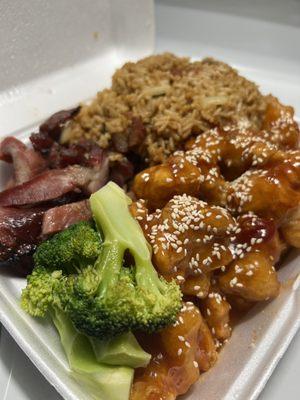 Dinner combination C22. Sesame Chicken, Chicken Fingers, Crab Rangoon (Substituted chicken fingers for boneless spareribs)