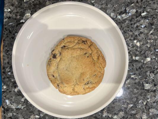 chocolate chip cookie