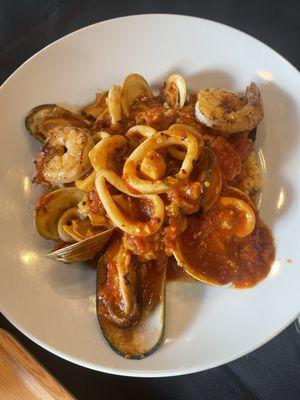 Carlucci's Bistro