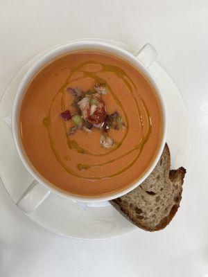 Gazpacho and Maine lobster with warm wheat slice