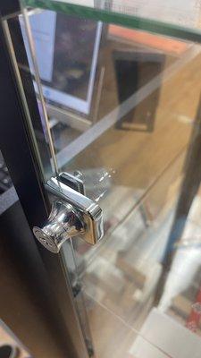 Glass lock