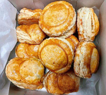 Got these for an office potluck. 1/2 dozen Chicken Pie; 1/2 dz Curry Beef Puff.