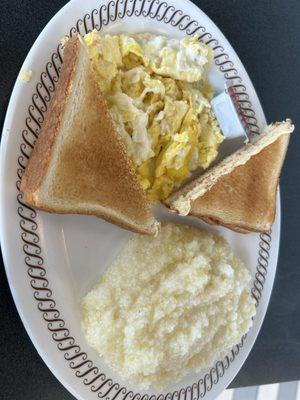 Eggs toast and grits