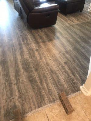 Living room laminate install