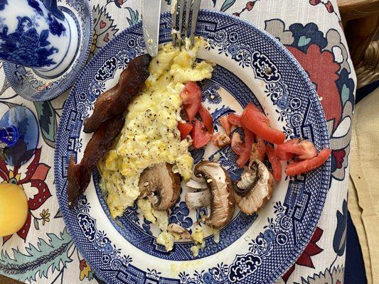 Breakfast, mushrooms weren't cooked which was a surprise to me but maybe it's a northern PA thing :)