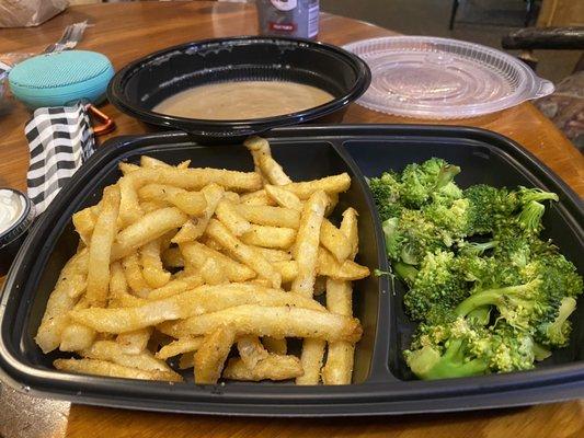 Fries & broccoli