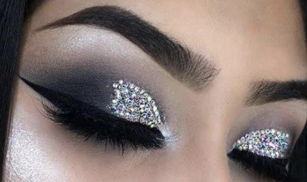 Eyebrows with eye makeup