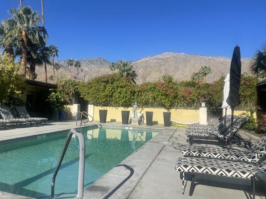 Quiet pool area.