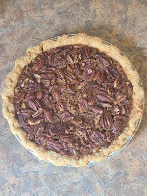 Caramel pecan pie