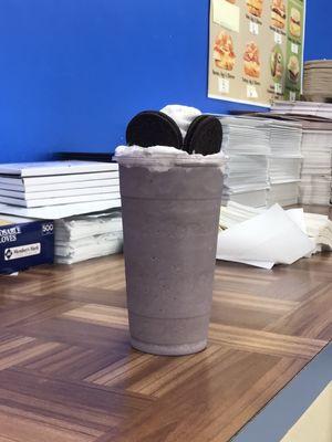 Taro Oreo Shake