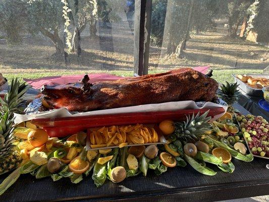 We did the fruits and everything around the pig ourselves but the whole pig was absolutely stunning and tasted even better than it looked!