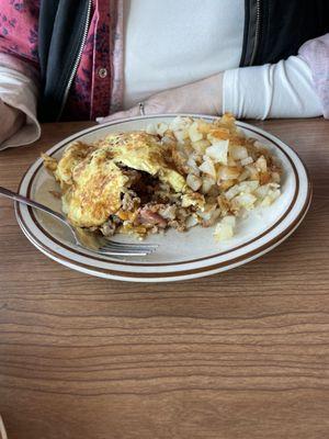 Meat omelette with sausage and bacon, hash browns- toast and jam