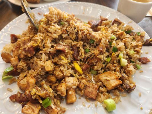 Taro and preserved meat fried rice