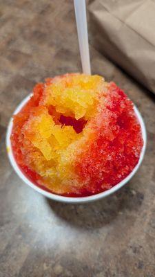 large #11 LA Sunset shaved ice... strawberry, mango & peach - it was de-li-cious and oh so pretty!