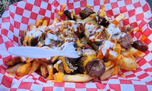 After looking over the limited menu, I went with a basket of "Mr. Pork Sausage Loaded Fries," as you can't miss by combining grilled pork.