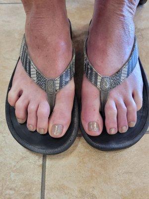 Champagne  toe nails