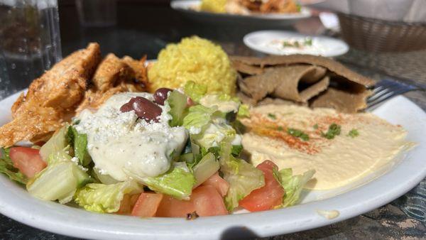 Chicken and gyro Combination Plate